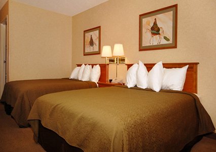 Quality Inn & Suites Montrose 02.[2]